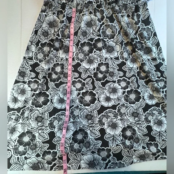 White Stag Black White Floral Wrap Dress XL 16/18 V-Neck Empire Waist - Picture 9 of 16
